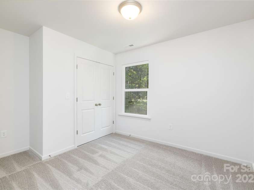 1145 Thayer Glen Court, Charlotte, NC 28213.  MLS# CAR4271760, YatesRealty ID 34535. 