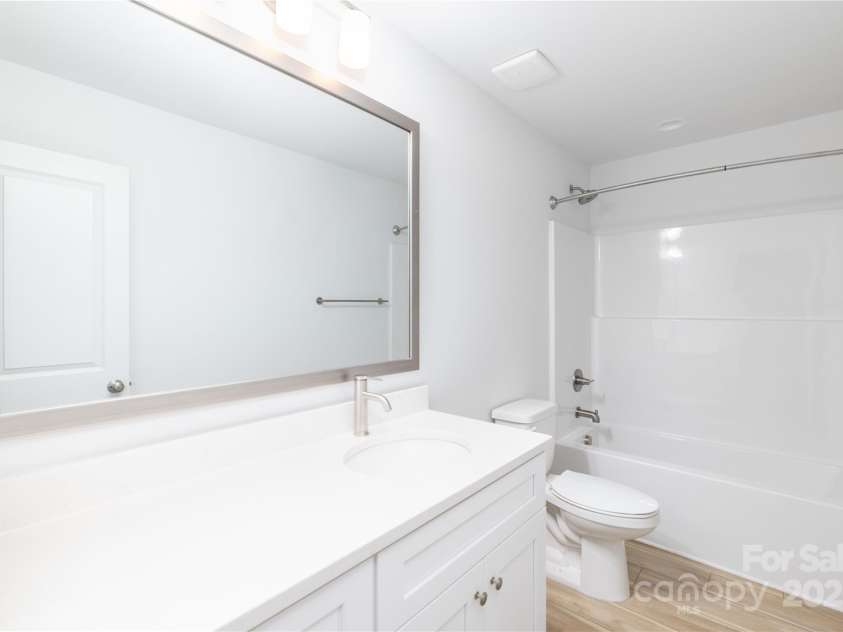 1145 Thayer Glen Court, Charlotte, NC 28213.  MLS# CAR4271760, YatesRealty ID 34535. 