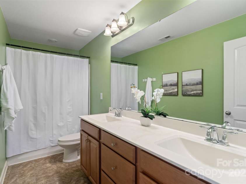 837 Tyne Drive, Fort Mill, SC 29715.  MLS# CAR4258383, YatesRealty ID 34536. 