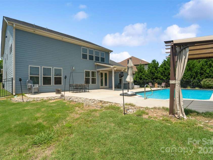 837 Tyne Drive, Fort Mill, SC 29715.  MLS# CAR4258383, YatesRealty ID 34536. 