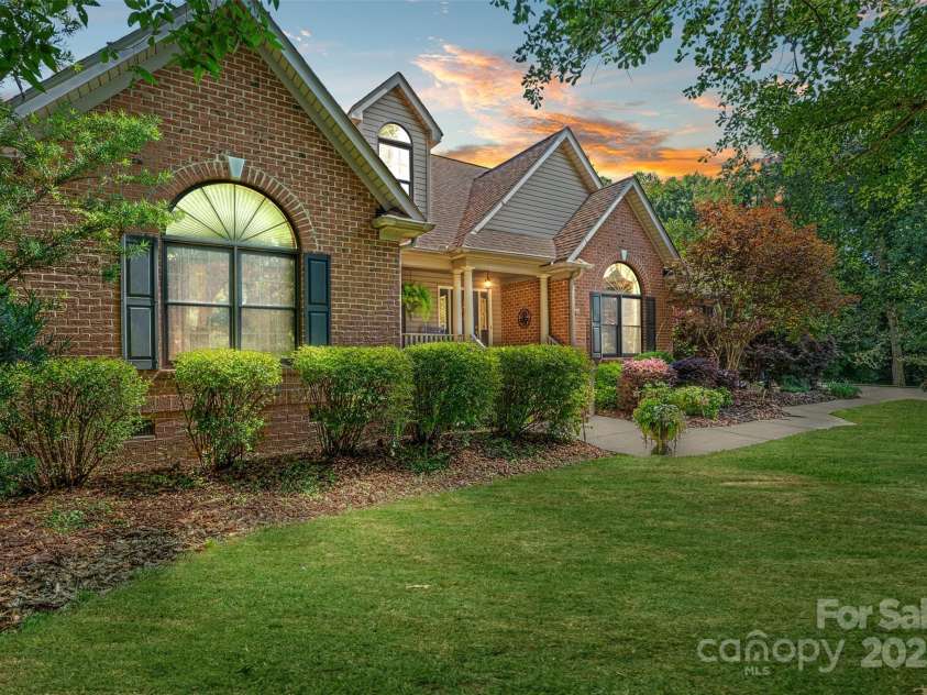 1316 Yellowood Court, Rock Hill, SC 29732.  MLS# CAR4278253, YatesRealty ID 34537. 