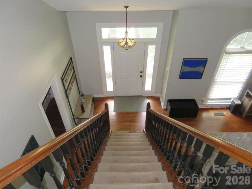 1843 Tanfield Drive, Matthews, NC 28105.  MLS# CAR4396451, YatesRealty ID 34538. 