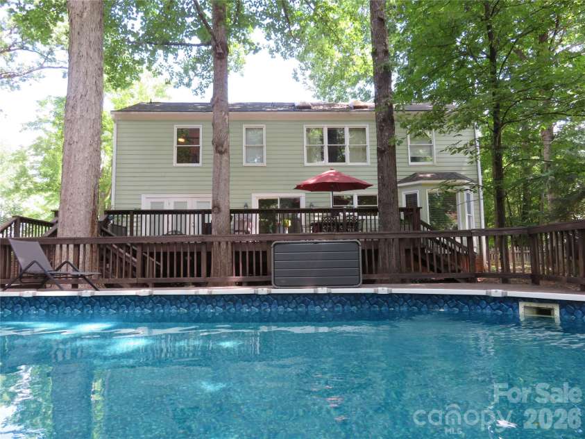 1843 Tanfield Drive, Matthews, NC 28105.  MLS# CAR4396451, YatesRealty ID 34538. Ahh . . .