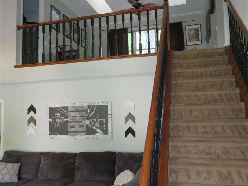 1843 Tanfield Drive, Matthews, NC 28105.  MLS# CAR4396451, YatesRealty ID 34538. Heading upstairs . . .