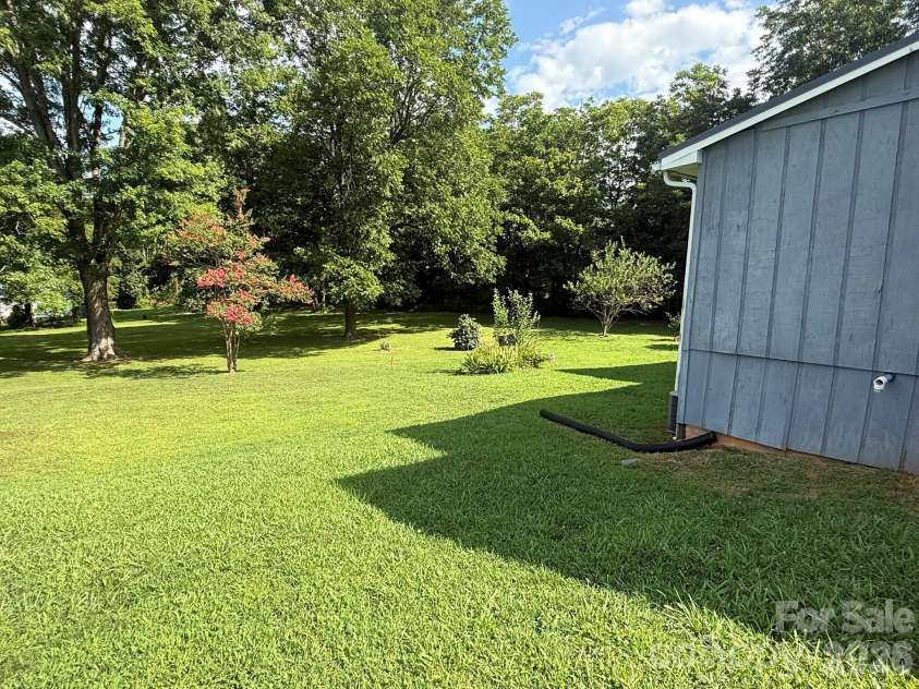 304 Main Avenue, Hildebran, NC 28637.  MLS# CAR4398663, YatesRealty ID 34539. 