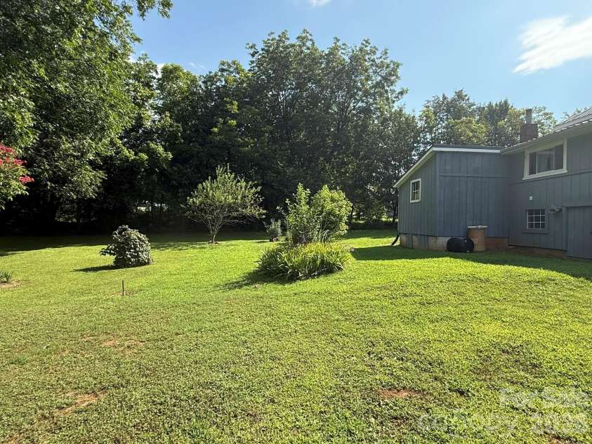 304 Main Avenue, Hildebran, NC 28637.  MLS# CAR4398663, YatesRealty ID 34539. 