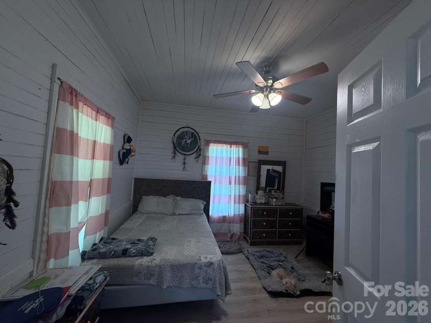 304 Main Avenue, Hildebran, NC 28637.  MLS# CAR4398663, YatesRealty ID 34539. 