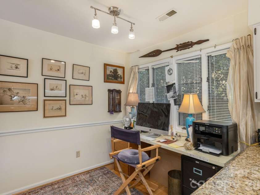 111 BLUFFVIEW Lane, Flat Rock, NC 28731.  MLS# CAR4355689, YatesRealty ID 3454. 