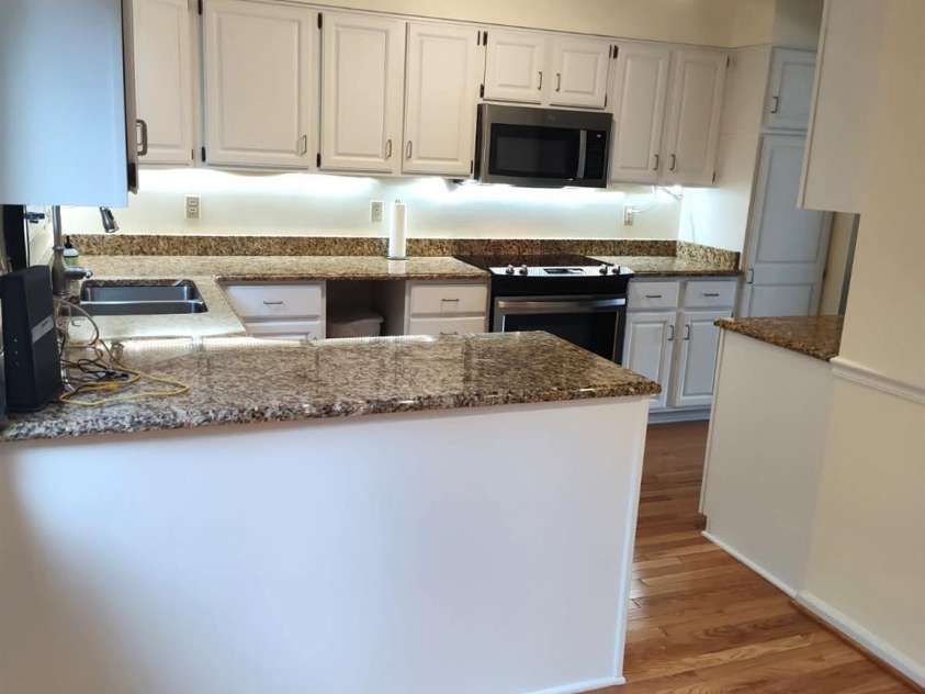 111 BLUFFVIEW Lane, Flat Rock, NC 28731.  MLS# CAR4355689, YatesRealty ID 3454. 