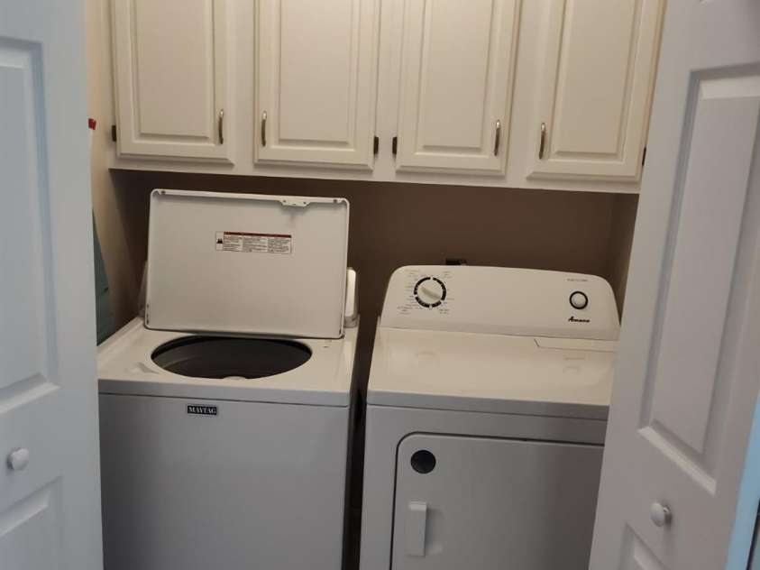 111 BLUFFVIEW Lane, Flat Rock, NC 28731.  MLS# CAR4355689, YatesRealty ID 3454. Laundry