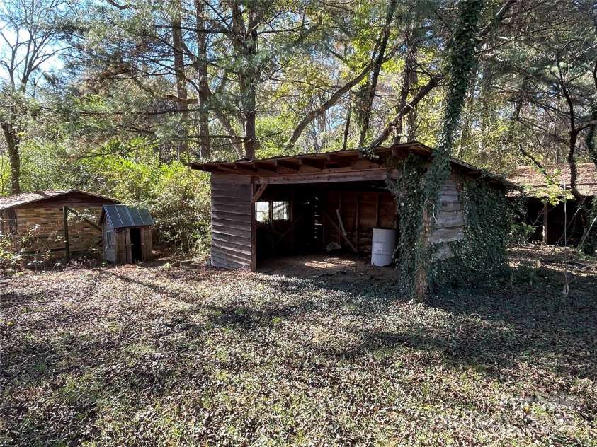 8725 Bringle Ferry Road, Salisbury, NC 28146.  MLS# CAR4218468, YatesRealty ID 3454. Another outbuilding 