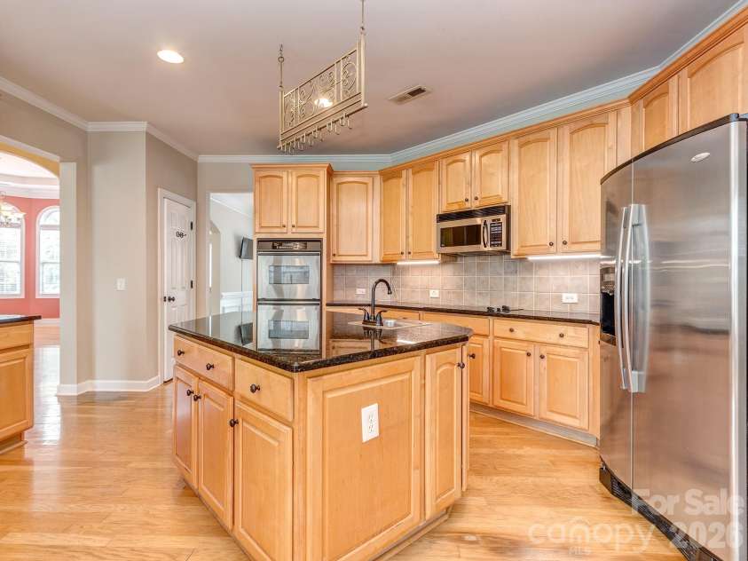 4027 Riseley Lane, Charlotte, NC 28270.  MLS# CAR4398348, YatesRealty ID 34541. 