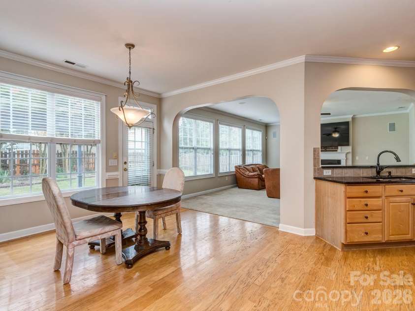 4027 Riseley Lane, Charlotte, NC 28270.  MLS# CAR4398348, YatesRealty ID 34541. 