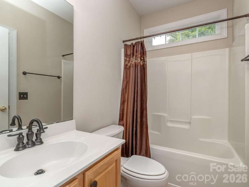 4027 Riseley Lane, Charlotte, NC 28270.  MLS# CAR4398348, YatesRealty ID 34541. 