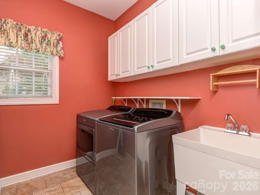 4027 Riseley Lane, Charlotte, NC 28270.  MLS# CAR4398348, YatesRealty ID 34541. 