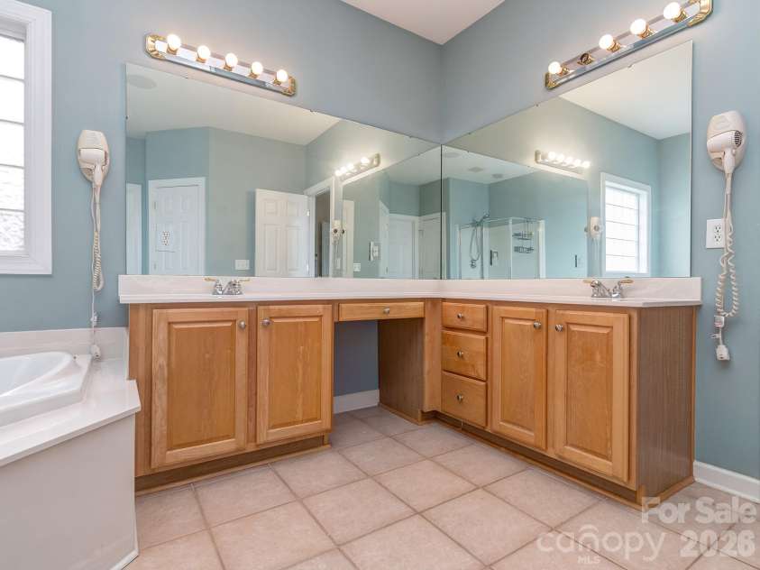 4027 Riseley Lane, Charlotte, NC 28270.  MLS# CAR4398348, YatesRealty ID 34541. 