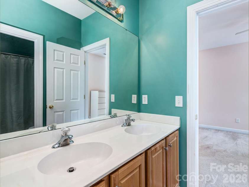 4027 Riseley Lane, Charlotte, NC 28270.  MLS# CAR4398348, YatesRealty ID 34541. 
