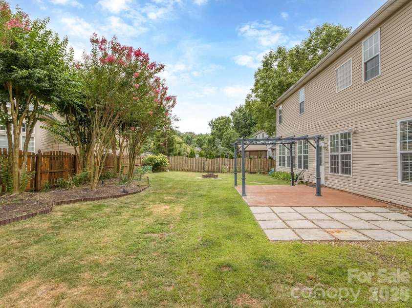 4027 Riseley Lane, Charlotte, NC 28270.  MLS# CAR4398348, YatesRealty ID 34541. 