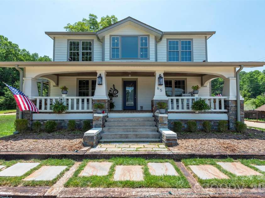 65 Walnut Street, Marion, NC 28752.  MLS# CAR4394484, YatesRealty ID 34542. 