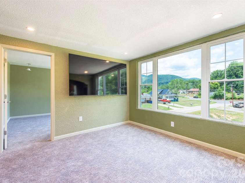 65 Walnut Street, Marion, NC 28752.  MLS# CAR4394484, YatesRealty ID 34542. 