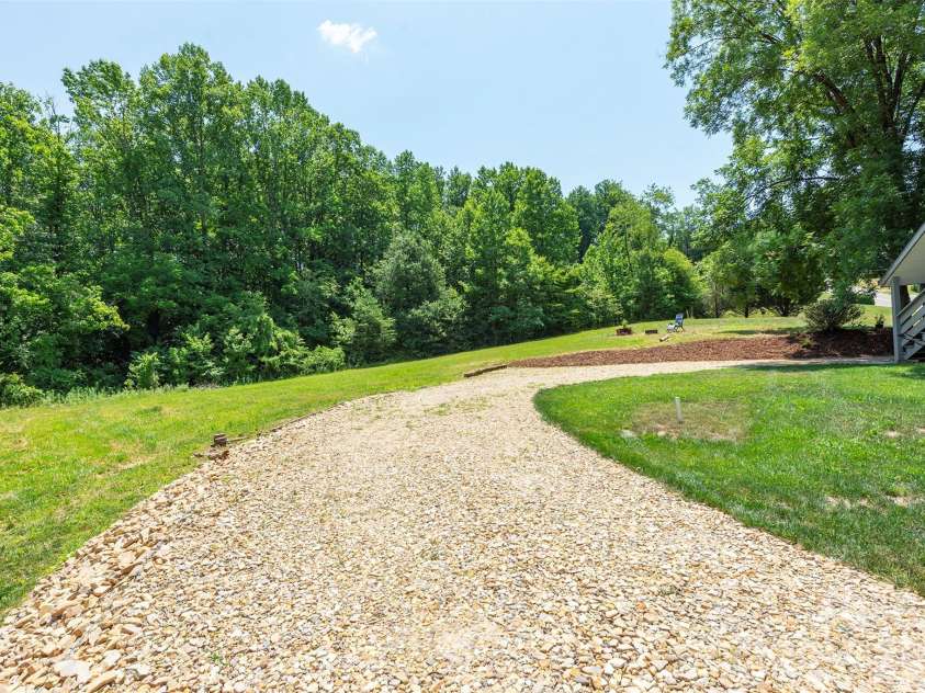 65 Walnut Street, Marion, NC 28752.  MLS# CAR4394484, YatesRealty ID 34542. 