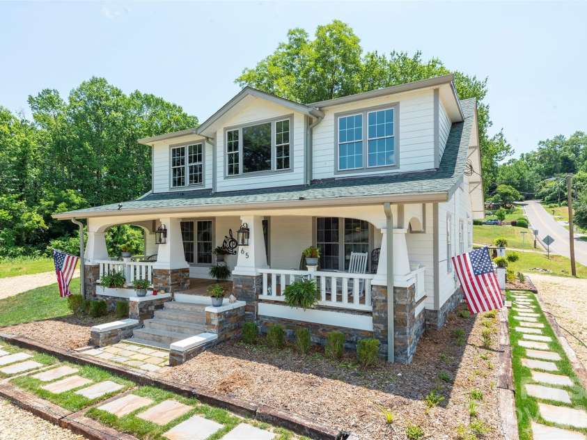 65 Walnut Street, Marion, NC 28752.  MLS# CAR4394484, YatesRealty ID 34542. 