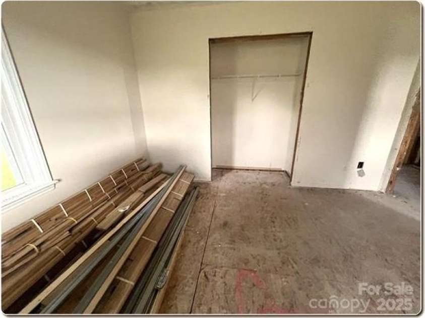 739 Kings Mountain Street, Clover, SC 29710.  MLS# CAR4268912, YatesRealty ID 34543. 