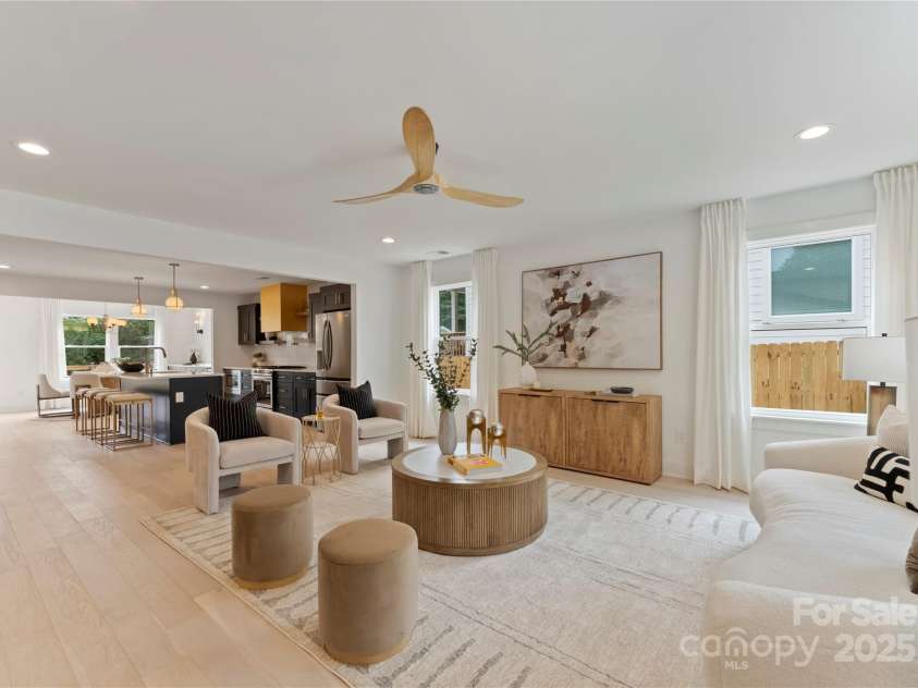 2808 Hilliard Drive, Charlotte, NC 28205.  MLS# CAR4294763, YatesRealty ID 34544. Open Floor plan
