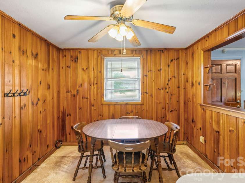 3139 Gastonia Highway, Lincolnton, NC 28092.  MLS# CAR4399341, YatesRealty ID 34544. 
