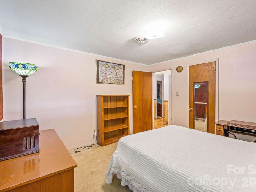 3139 Gastonia Highway, Lincolnton, NC 28092.  MLS# CAR4399341, YatesRealty ID 34544. 