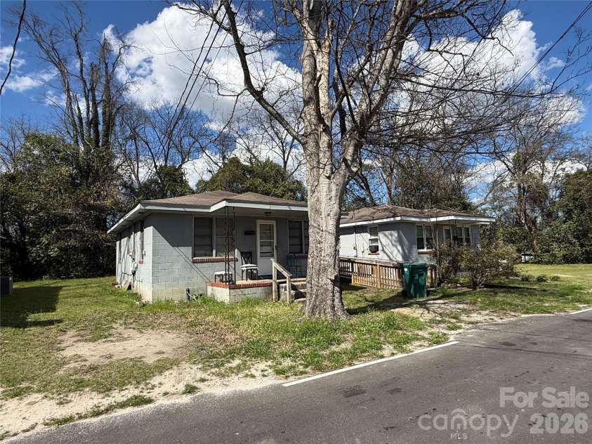 116/122/124/126 Godfrey Street, Cheraw, SC 29520.  MLS# CAR4400016, YatesRealty ID 34546. 