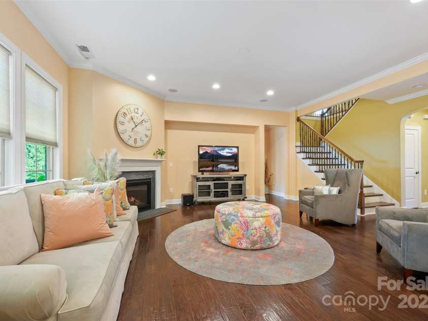 16402 Doves Canyon Lane, Charlotte, NC 28278.  MLS# CAR4288120, YatesRealty ID 34546. 