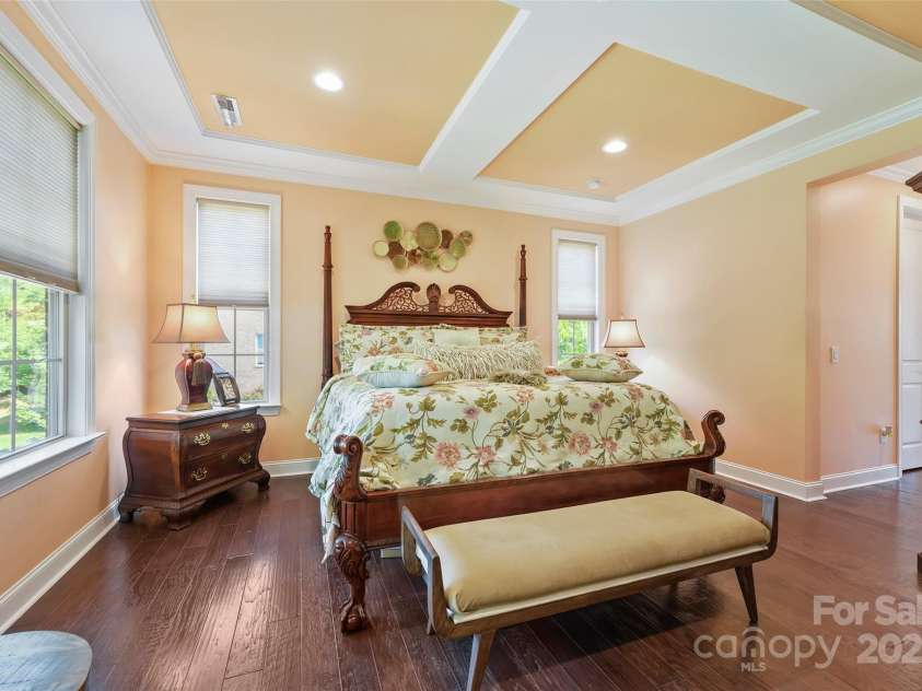 16402 Doves Canyon Lane, Charlotte, NC 28278.  MLS# CAR4288120, YatesRealty ID 34546. 