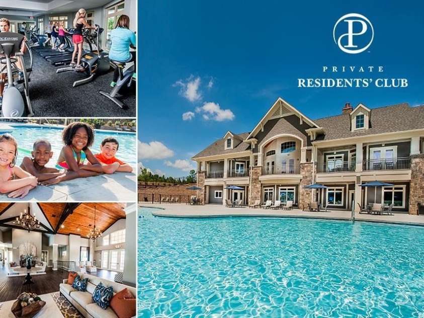 16402 Doves Canyon Lane, Charlotte, NC 28278.  MLS# CAR4288120, YatesRealty ID 34546. Community pool