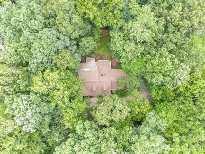 2150 9th Street, Hickory, NC 28601.  MLS# CAR4389727, YatesRealty ID 34548. 