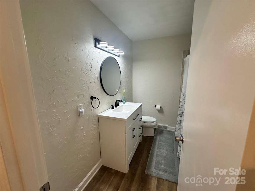 2309 Briarwood Street, Lenoir, NC 28645.  MLS# CAR4292016, YatesRealty ID 34548. Hall Bathroom