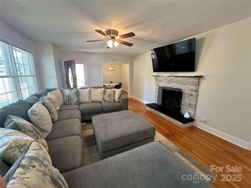 2309 Briarwood Street, Lenoir, NC 28645.  MLS# CAR4292016, YatesRealty ID 34548. Living Room