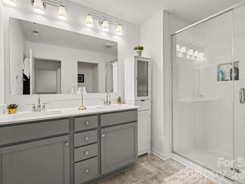 334 Drawbar Drive, Clover, SC 29710.  MLS# CAR4388541, YatesRealty ID 34549. Primary bathroom
