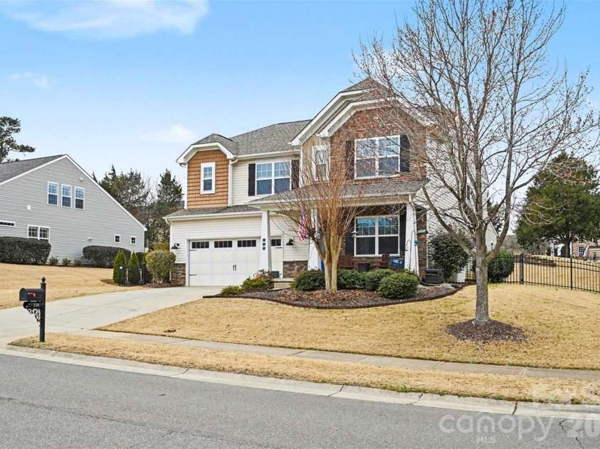 116 Glastonbury Drive, Mooresville, NC 28115.  MLS# CAR4353809, YatesRealty ID 3455. 