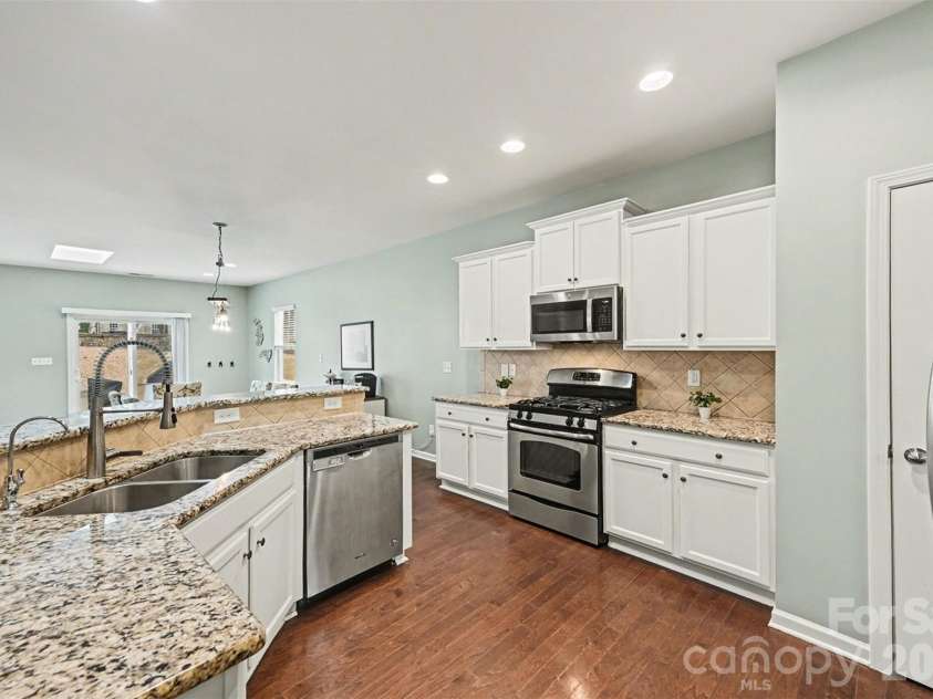 116 Glastonbury Drive, Mooresville, NC 28115.  MLS# CAR4353809, YatesRealty ID 3455. 