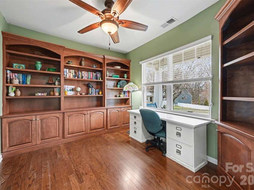 116 Glastonbury Drive, Mooresville, NC 28115.  MLS# CAR4353809, YatesRealty ID 3455. 