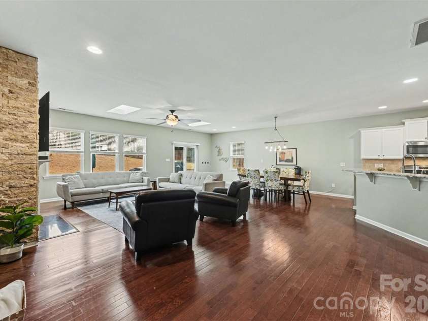 116 Glastonbury Drive, Mooresville, NC 28115.  MLS# CAR4353809, YatesRealty ID 3455. 