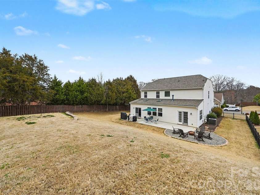 116 Glastonbury Drive, Mooresville, NC 28115.  MLS# CAR4353809, YatesRealty ID 3455. 