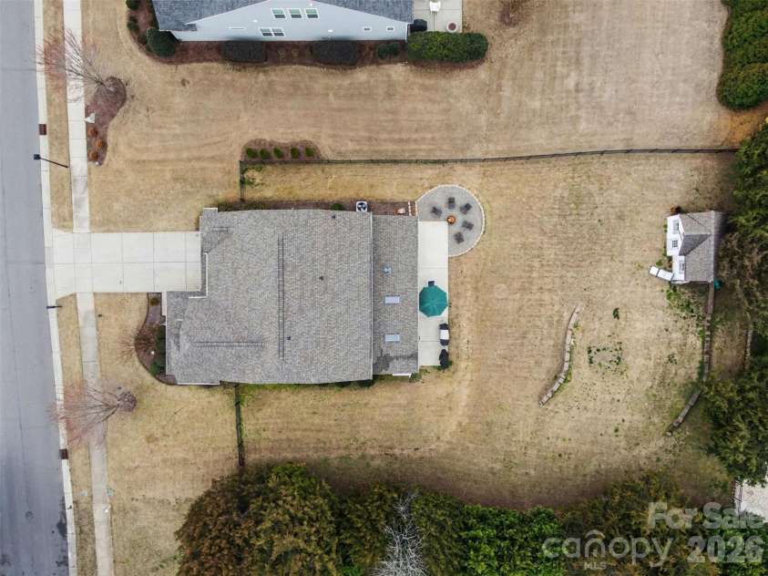 116 Glastonbury Drive, Mooresville, NC 28115.  MLS# CAR4353809, YatesRealty ID 3455. 