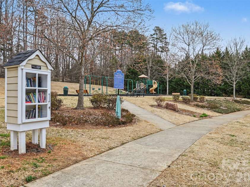 116 Glastonbury Drive, Mooresville, NC 28115.  MLS# CAR4353809, YatesRealty ID 3455. 