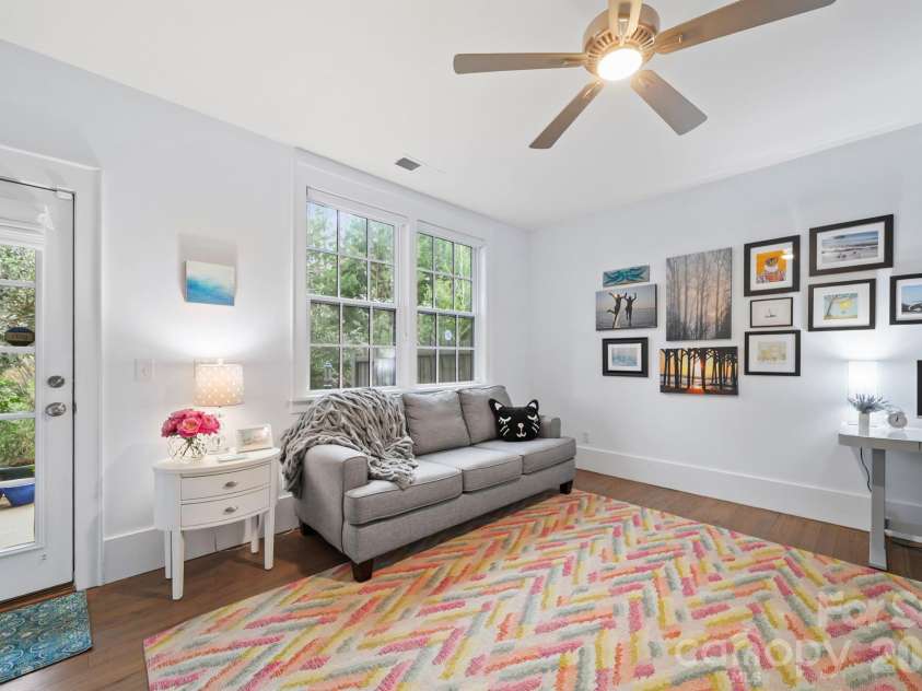 2828 Hillside Springs Drive, Charlotte, NC 28209.  MLS# CAR4337564, YatesRealty ID 3455. 