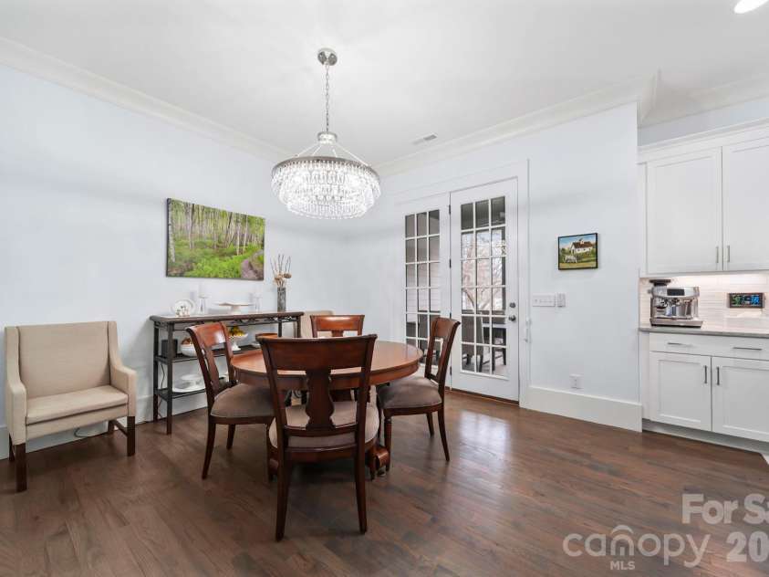 2828 Hillside Springs Drive, Charlotte, NC 28209.  MLS# CAR4337564, YatesRealty ID 3455. 