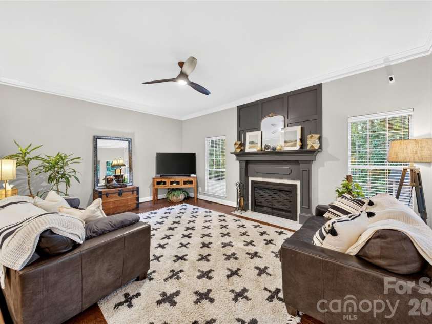 134 Waterford Drive, Mooresville, NC 28117.  MLS# CAR4389381, YatesRealty ID 34552. 