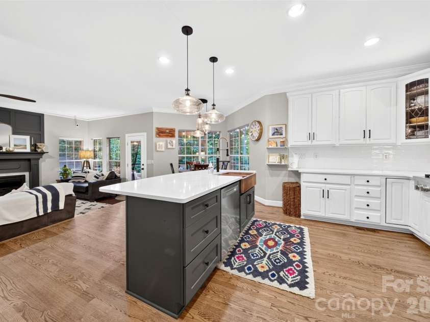134 Waterford Drive, Mooresville, NC 28117.  MLS# CAR4389381, YatesRealty ID 34552. 