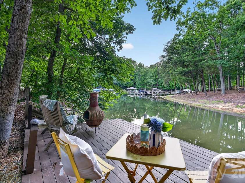 134 Waterford Drive, Mooresville, NC 28117.  MLS# CAR4389381, YatesRealty ID 34552. You're very own Lake Deck!